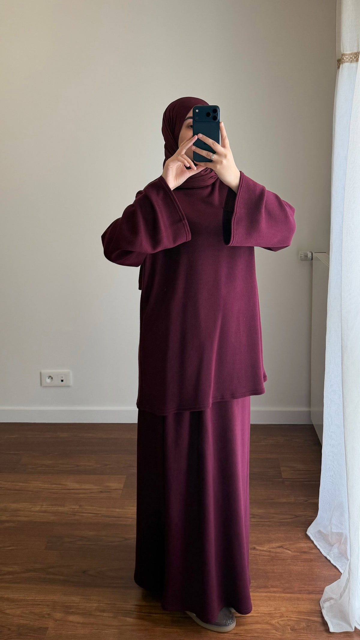ENSEMBLE JUPE EN MAILLE BORDEAU