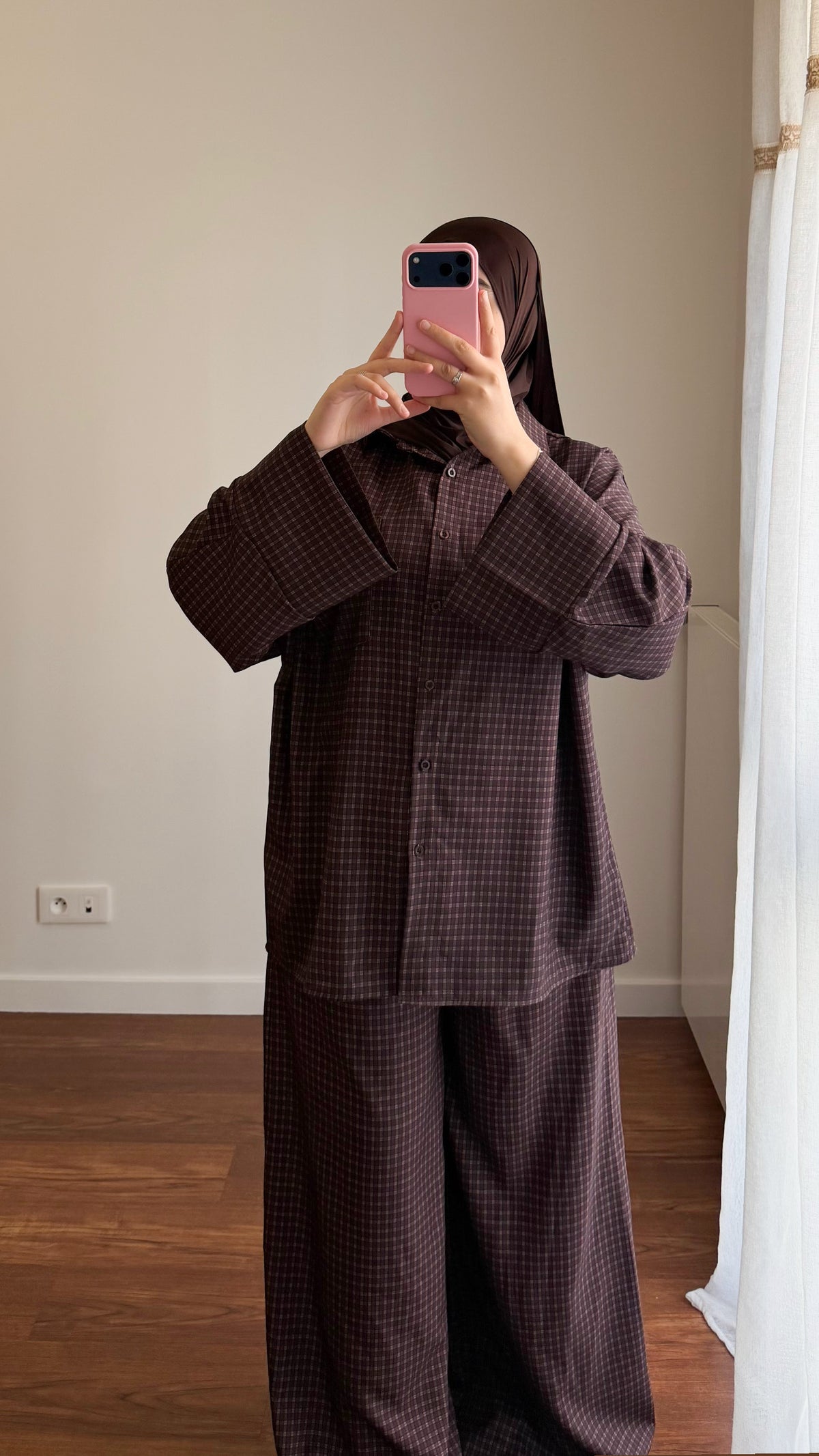 ENSEMBLE CHEMISE + PANTALON MOTIF CARREAUX MARRON
