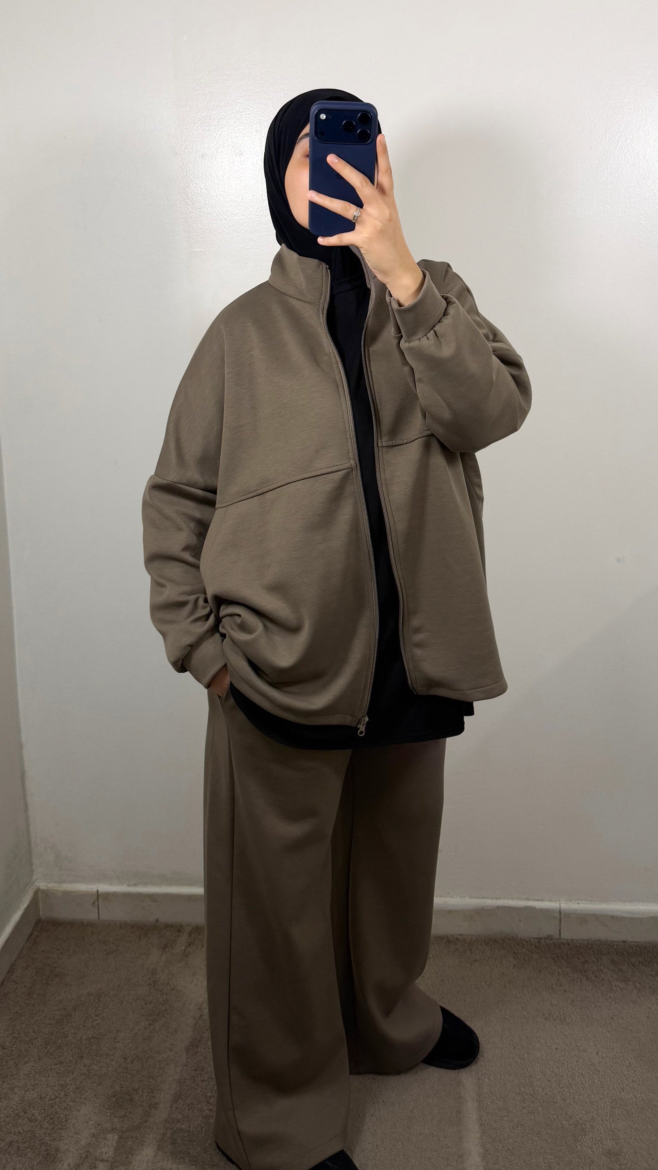 ENSEMBLE COMFY TAUPE