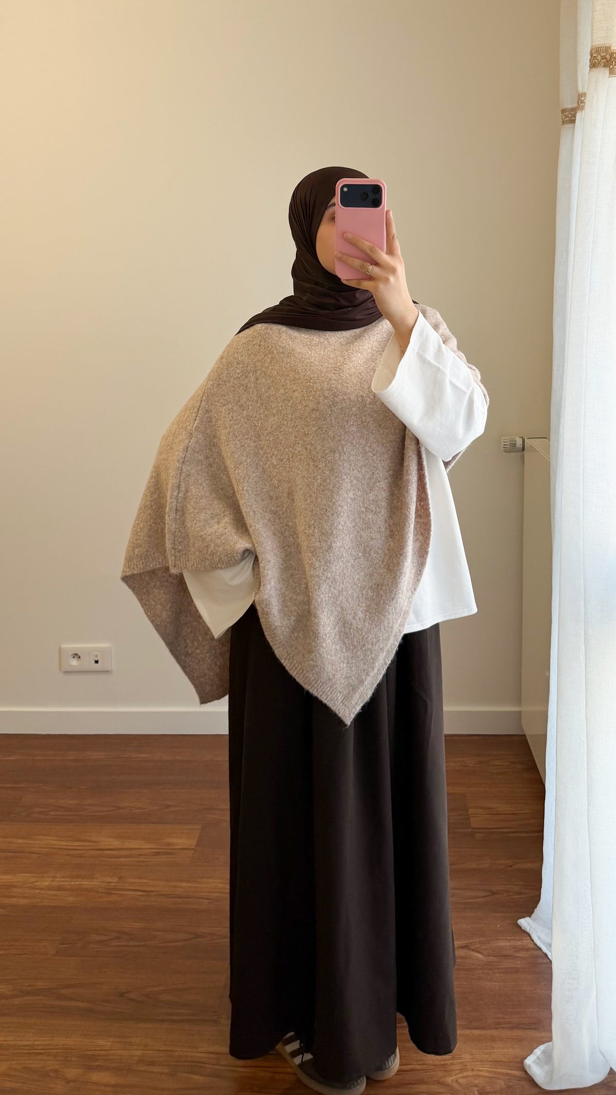 CAPE TAUPE