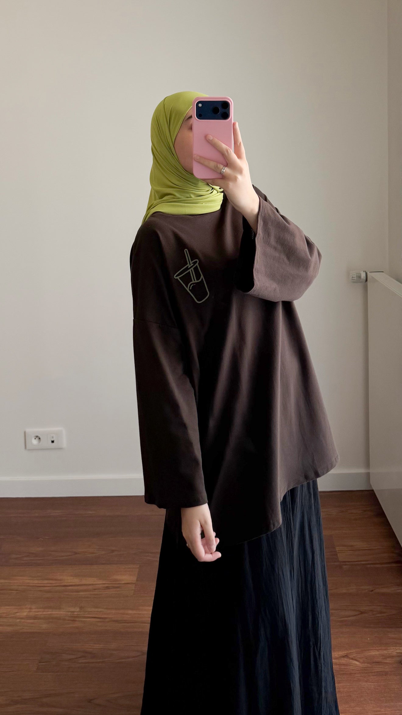 T-SHIRT MATCHA MARRON
