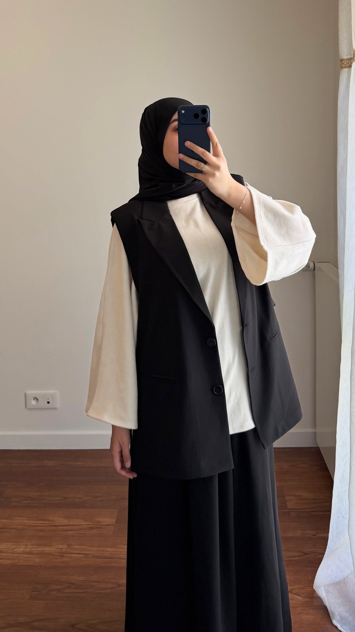 BLAZER SANS MANCHES NOIR