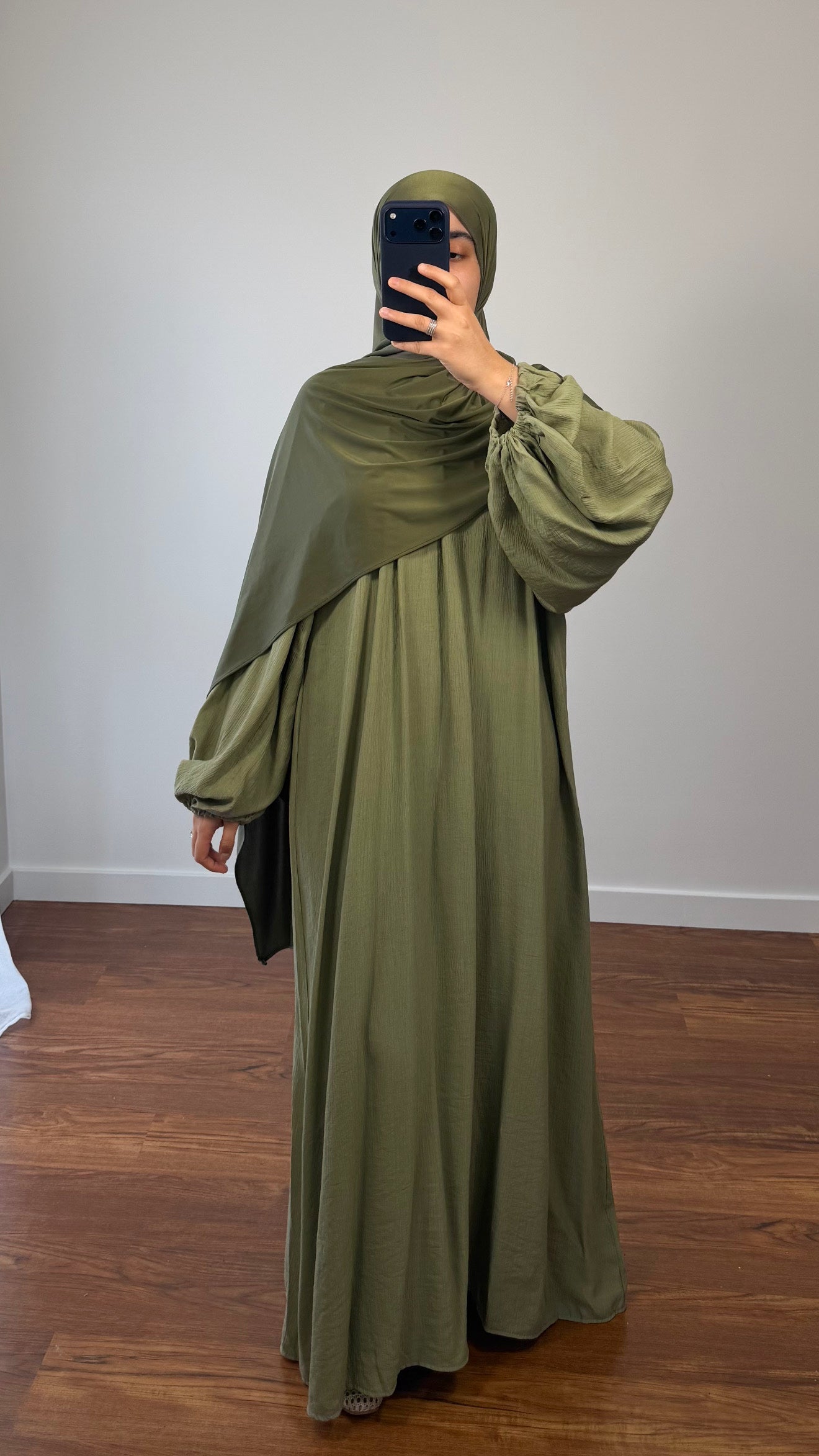 ABAYA AYAT MANCHES BOUFFANTES VERT KAKI