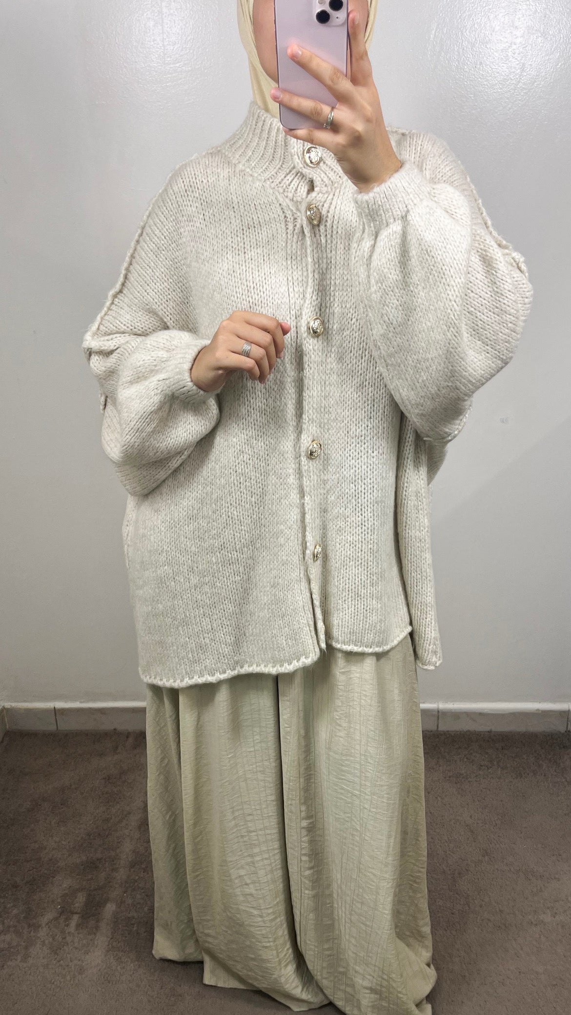 GILET BOUTONNÉ EN LAINE BEIGE