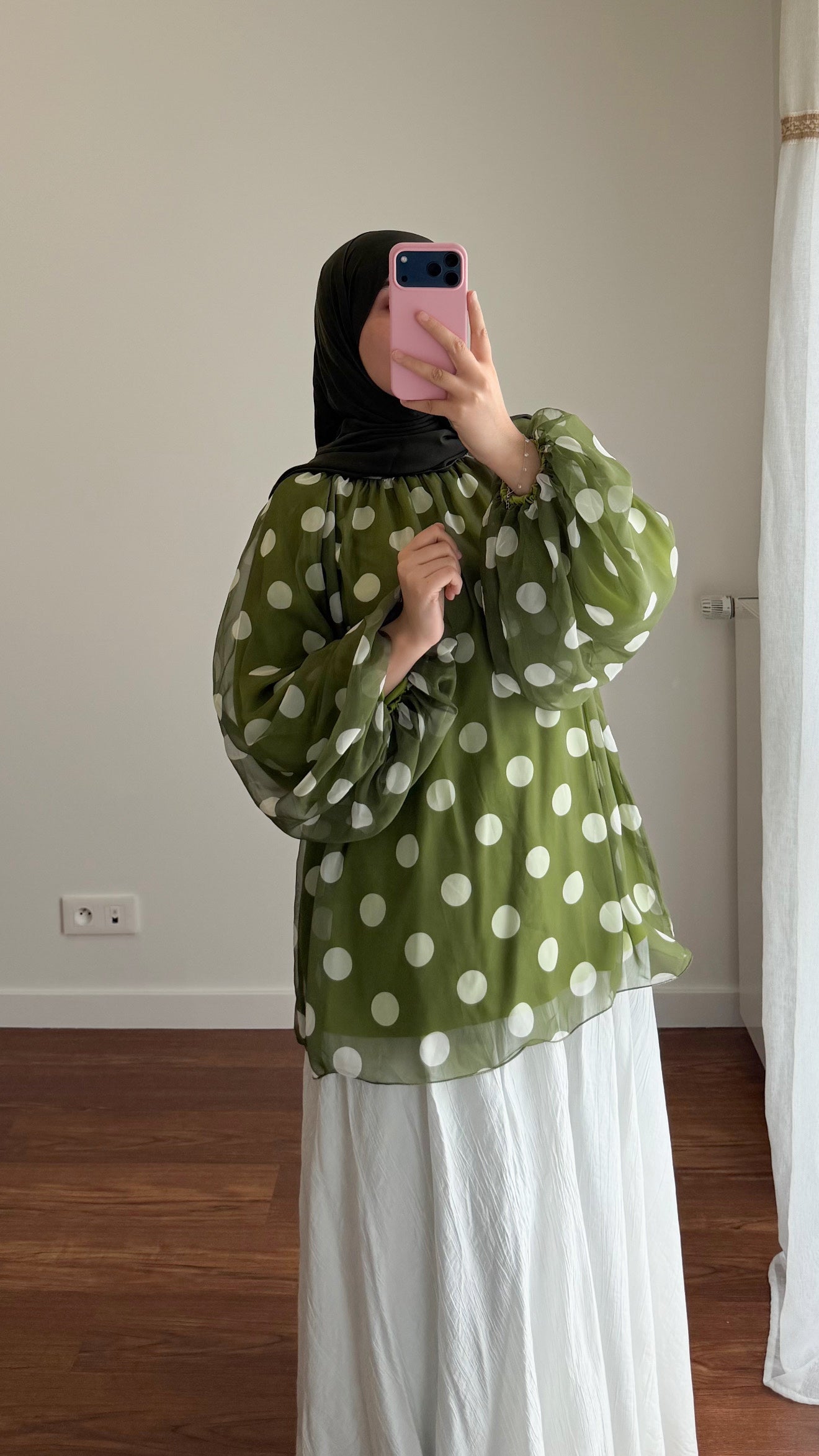 BLOUSE À GROS POIS VERT OLIVE