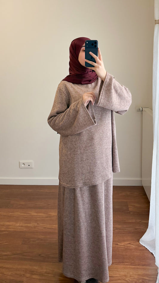 ENSEMBLE JUPE EN MAILLE TAUPE