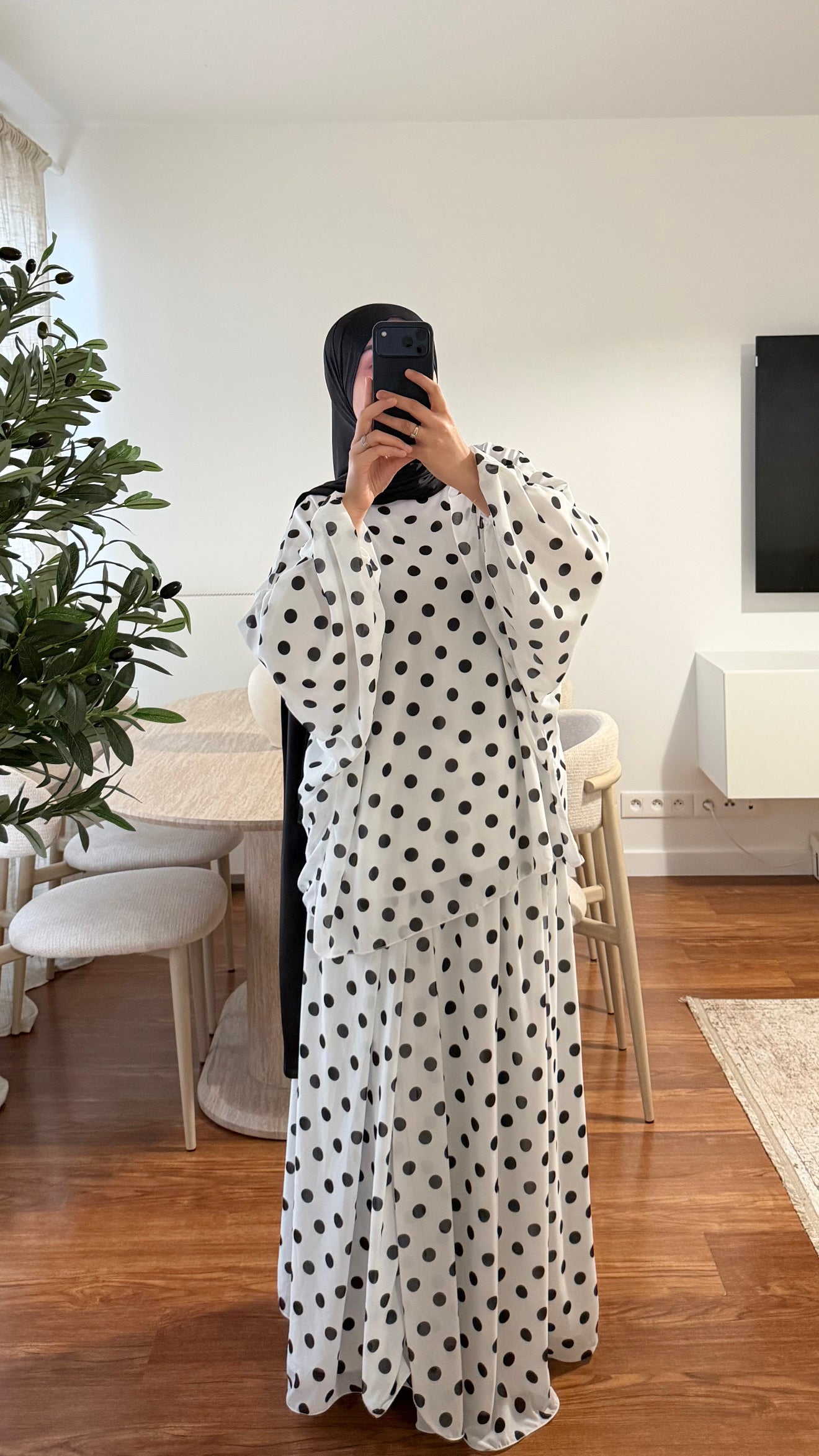 JUPE LONGUE À POIS BLANC (GROS POIS)