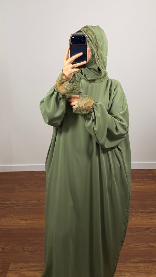 ROBE DE PRIÈRE DENTELLE VERT