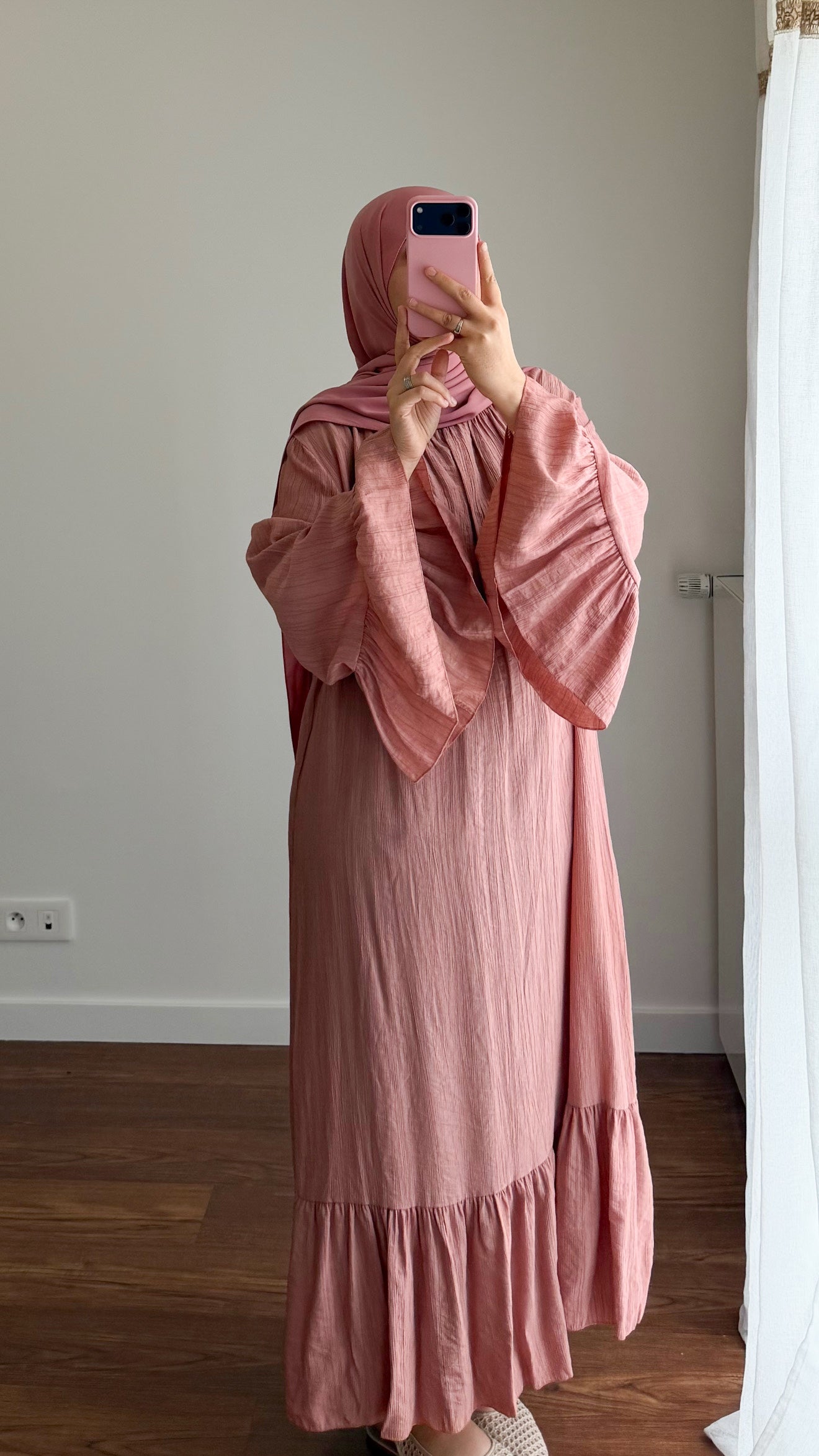 ROBE NOOR ROSE
