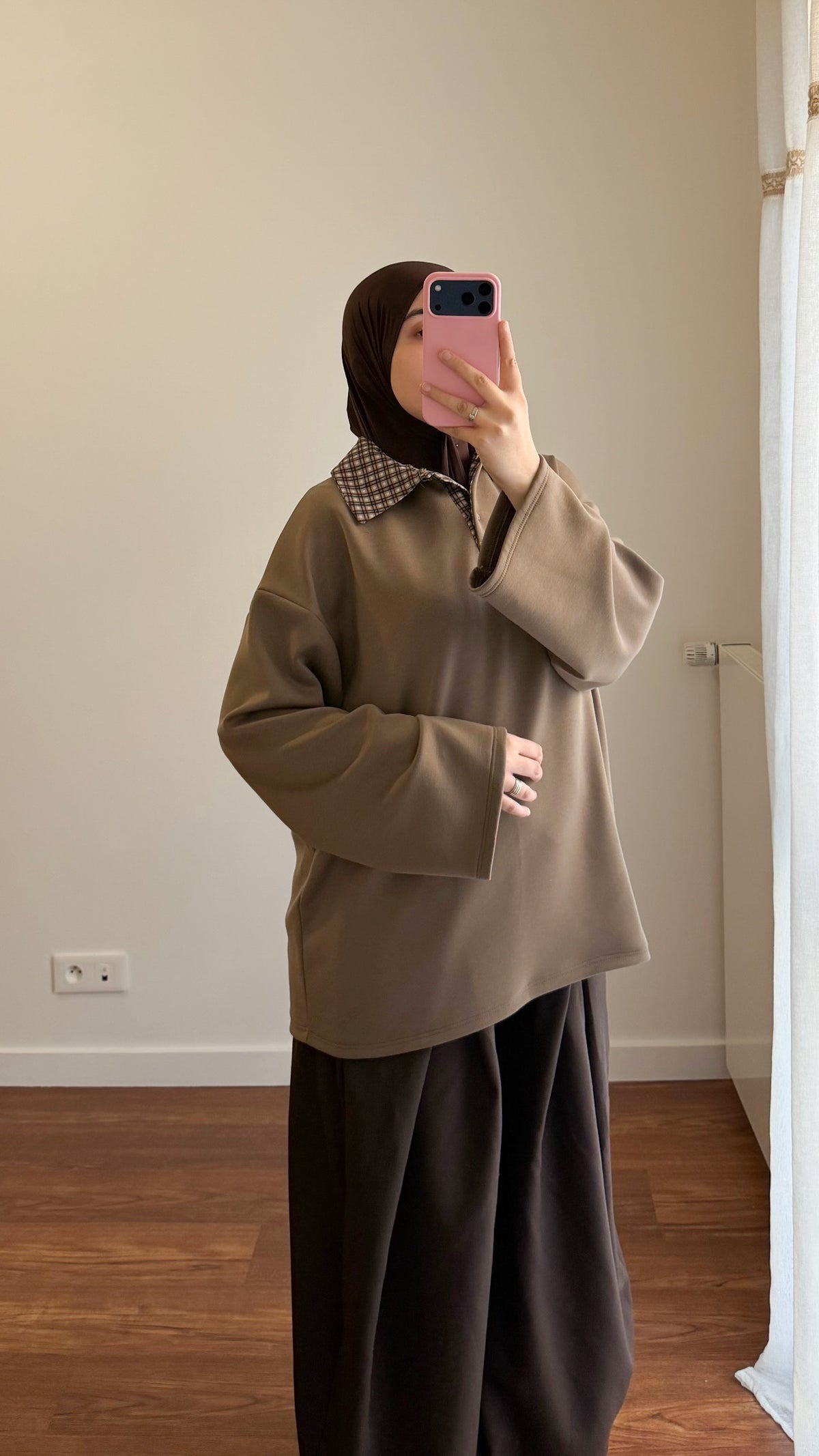 POLO ÉPAIS UNI COL CARREAUX TAUPE
