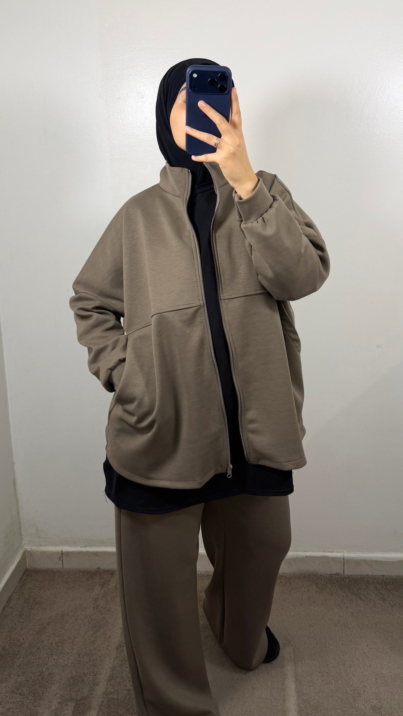 ENSEMBLE COMFY TAUPE